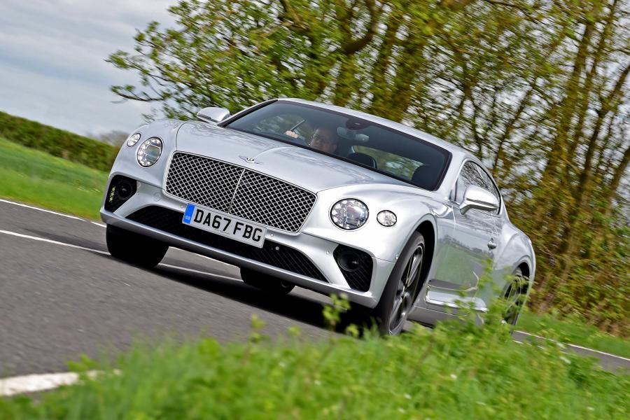  Bentley Continental GT 2018 года  (UK) (фото 23 из 40)